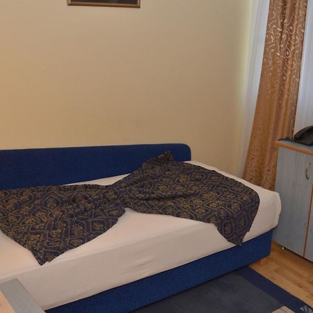 Hotel Dragovic スメデレヴォ 部屋 写真